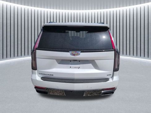 Certified 2023 Cadillac Escalade Sport Platinum AWD/4WD image 7