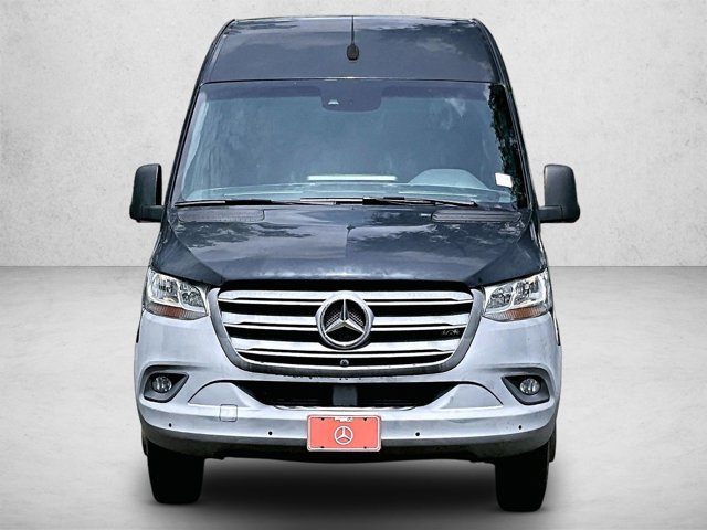 Used 2021 Mercedes-Benz Sprinter 3500 image 3