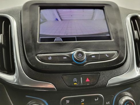 Used 2023 Chevrolet Equinox LT image 14