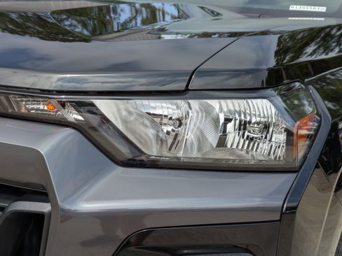 New 2024 Chevrolet Colorado LT w/ LT Convenience Package II image 22