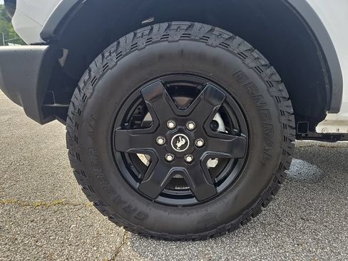 Used 2025 Ford Bronco Big Bend w/ Black Appearance Package AWD/4WD image 25