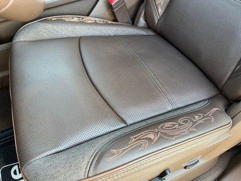 Used 2025 RAM 3500 Longhorn image 24