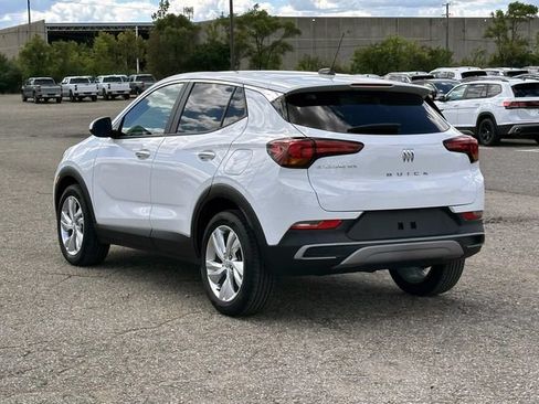 Certified 2024 Buick Encore GX Preferred FWD image 5