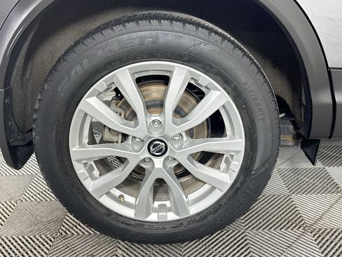 Used 2021 Nissan Rogue Sport SV AWD/4WD image 32