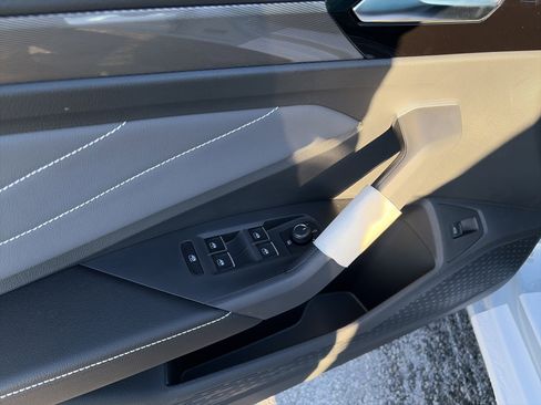 New 2026 Volkswagen Jetta SEL image 9