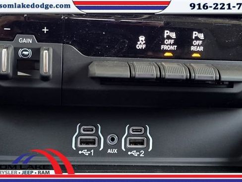 Used 2025 RAM 1500 Laramie image 16