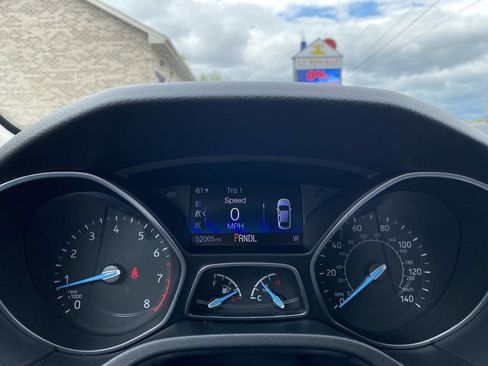 Used 2018 Ford Focus SE FWD image 27