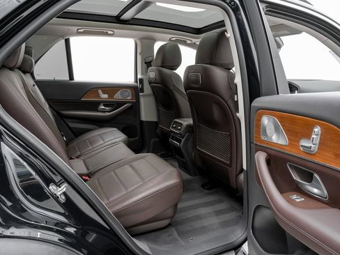 Used 2020 Mercedes-Benz GLE 450 4MATIC image 38