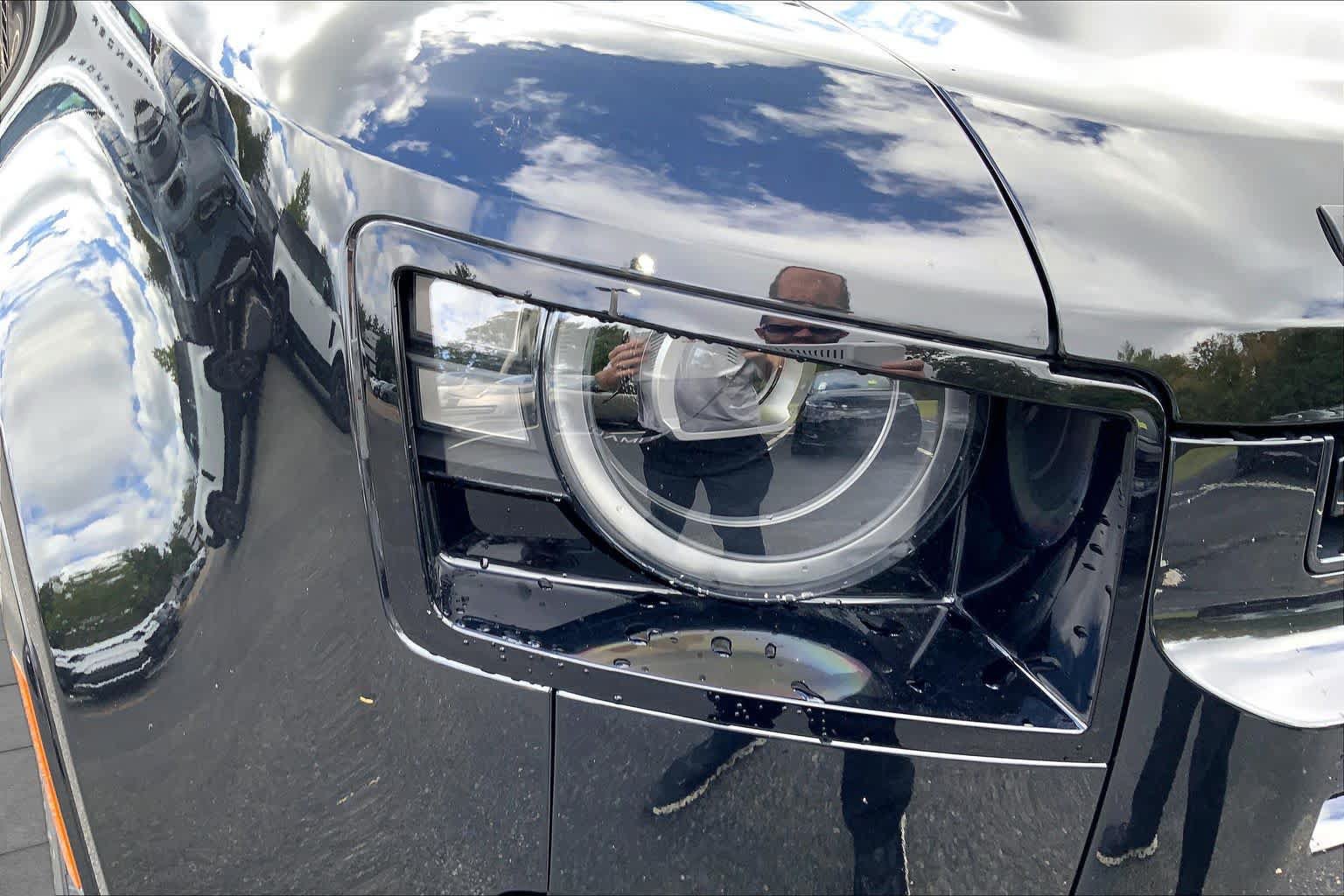 New 2026 Land Rover Defender 110 X-Dynamic SE AWD/4WD image 15