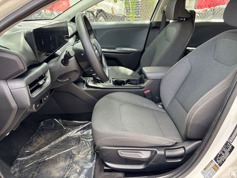 Used 2025 Kia K4 FWD image 27