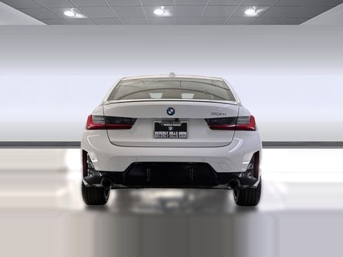 New 2026 BMW 330i Sedan w/ M Sport Package image 9