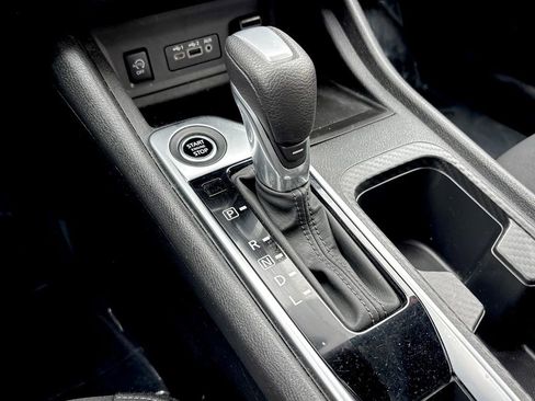 Certified 2025 Nissan Sentra SV w/ All-Weather Package FWD image 19