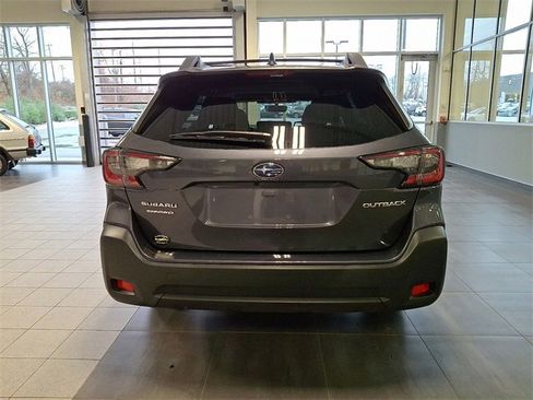 Certified 2023 Subaru Outback Premium image 5