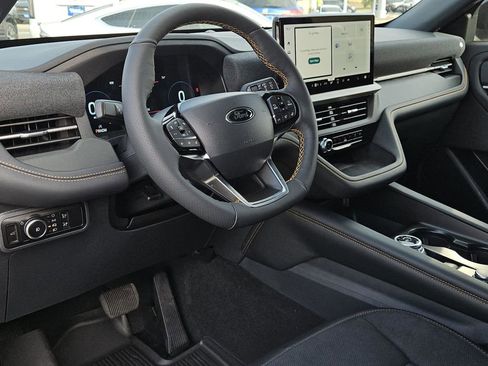 New 2026 Ford Explorer Tremor w/ Tremor Convenience Package image 25