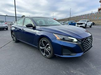 Used 2024 Nissan Altima 2.5 SR video 2