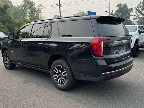 Used 2023 GMC Yukon XL AT4 w/ AT4 Premium Package AWD/4WD image 3