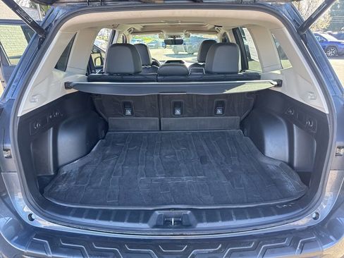 Used 2021 Subaru Forester Limited image 12