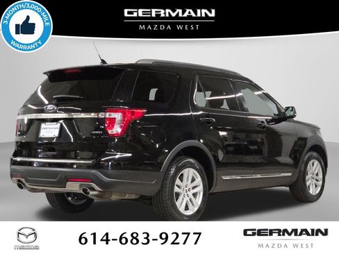 Used 2018 Ford Explorer XLT w/ Equipment Group 202A image 9