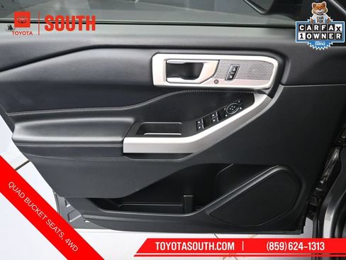 Used 2023 Ford Explorer Limited AWD/4WD image 25