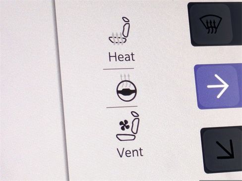 Used 2022 Jeep Grand Wagoneer Series III w/ Rear Seat Video Group 1 image 25