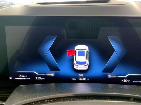 Used 2025 BMW X5 sDrive40i w/ Executive Package RWD image 9