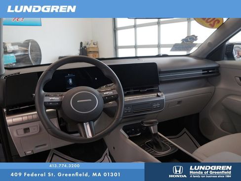 Used 2025 Hyundai Kona SEL AWD/4WD image 17