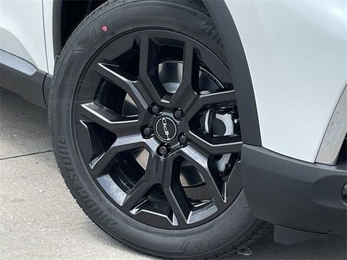 New 2025 Honda Pilot Touring image 10