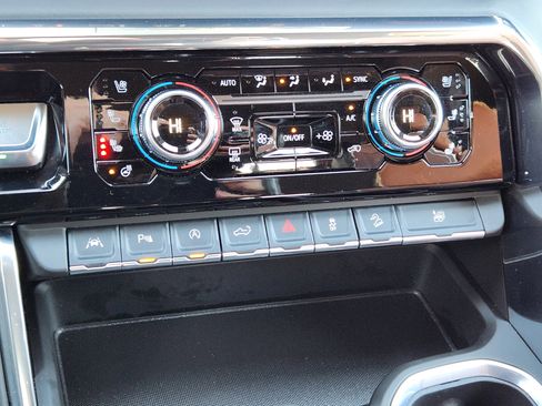 Certified 2024 GMC Sierra 1500 Denali Ultimate image 18