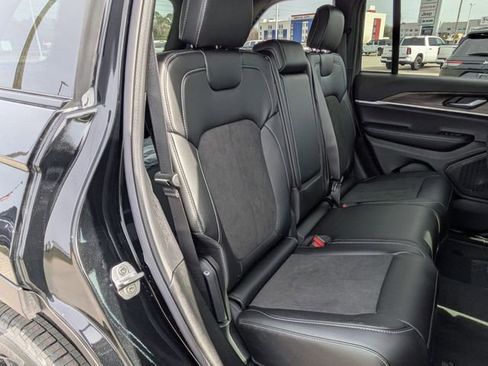 New 2026 Jeep Grand Cherokee Altitude RWD image 31