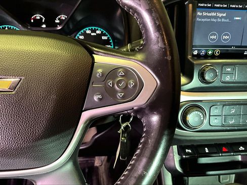 Used 2022 Chevrolet Colorado LT w/ Fleet Safety Package RWD image 14
