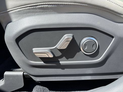 Used 2025 Hyundai Santa Fe SEL AWD/4WD image 18