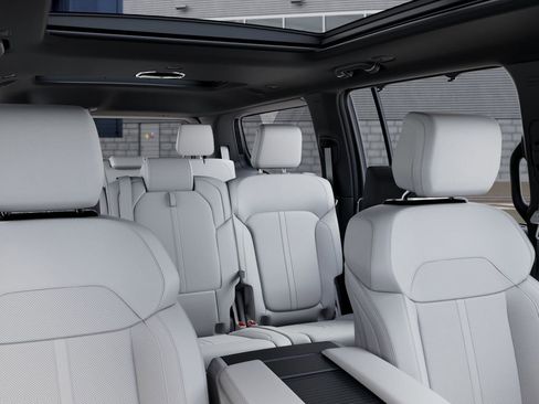 New 2026 Jeep Grand Wagoneer Summit image 26