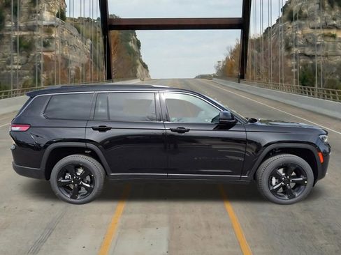 New 2026 Jeep Grand Cherokee L Limited RWD image 13