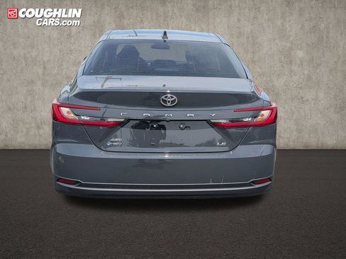 Used 2025 Toyota Camry LE AWD/4WD image 12