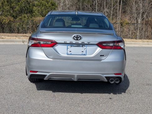 Used 2024 Toyota Camry SE w/ Convenience Package image 7