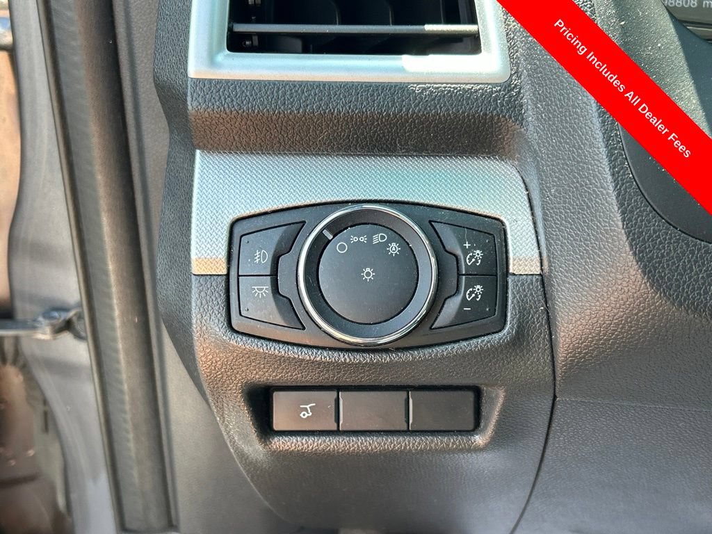 Used 2014 Ford Explorer XLT w/ Equipment Group 202A FWD image 6