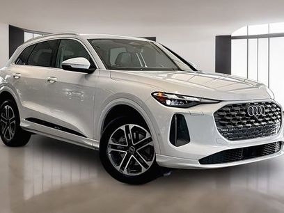 Certified 2025 Audi Q5 Premium w/ Convenience Package