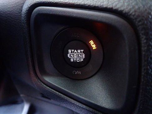 New 2025 Jeep Gladiator Willys image 25