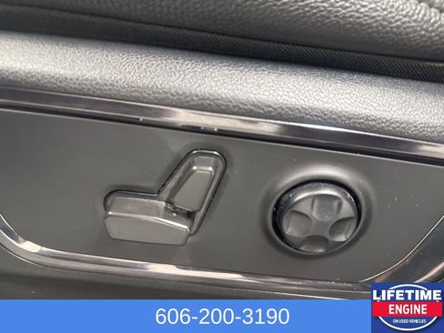 Used 2023 RAM 1500 Limited w/ Body Color Bumper Group image 9