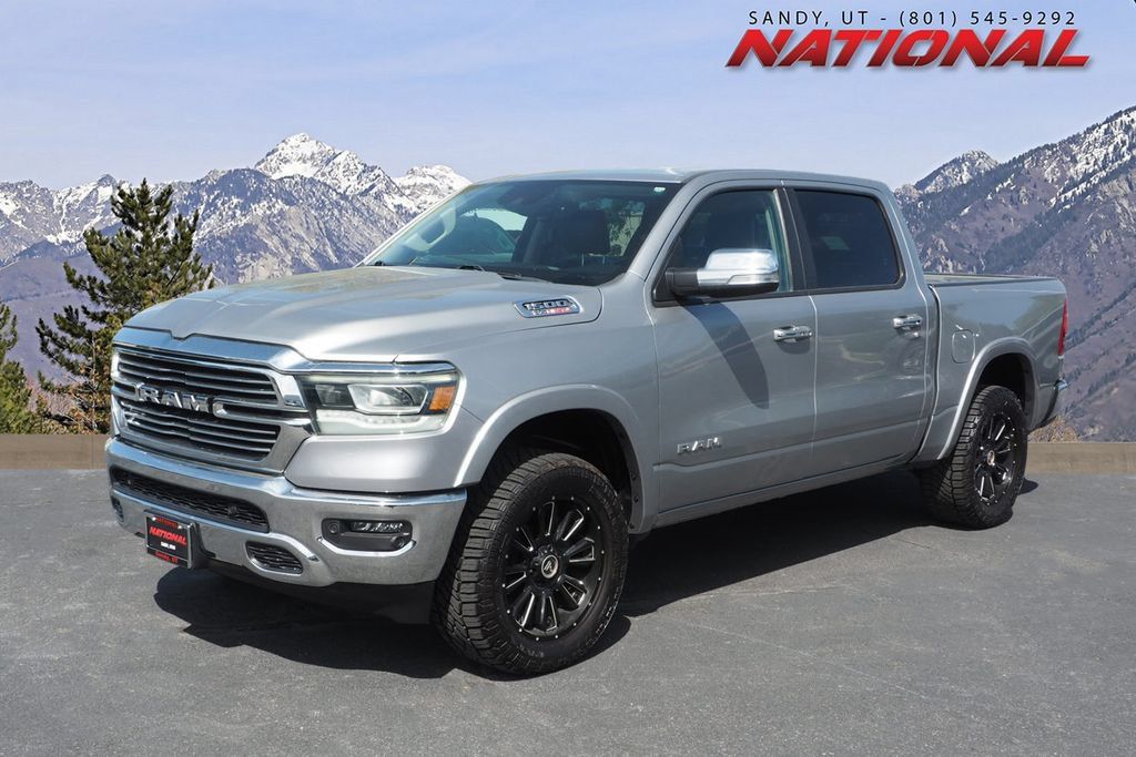 Used 2022 RAM 1500 Laramie AWD/4WD image 1