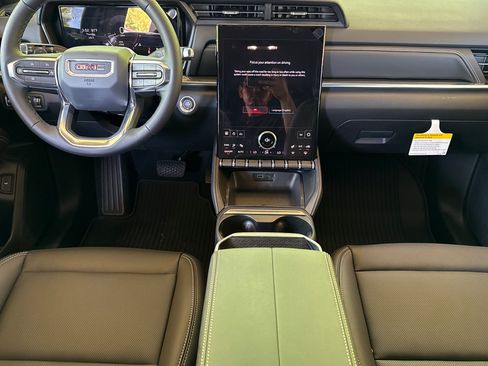 New 2026 GMC Terrain Elevation w/ Elevation Premium Package AWD/4WD image 14