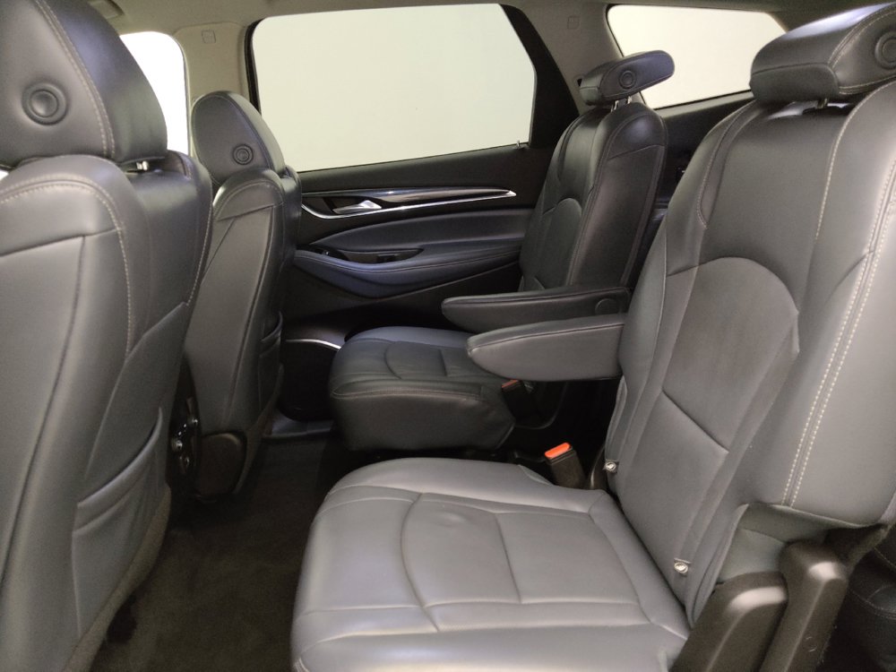 Used 2018 Buick Enclave Essence FWD image 18