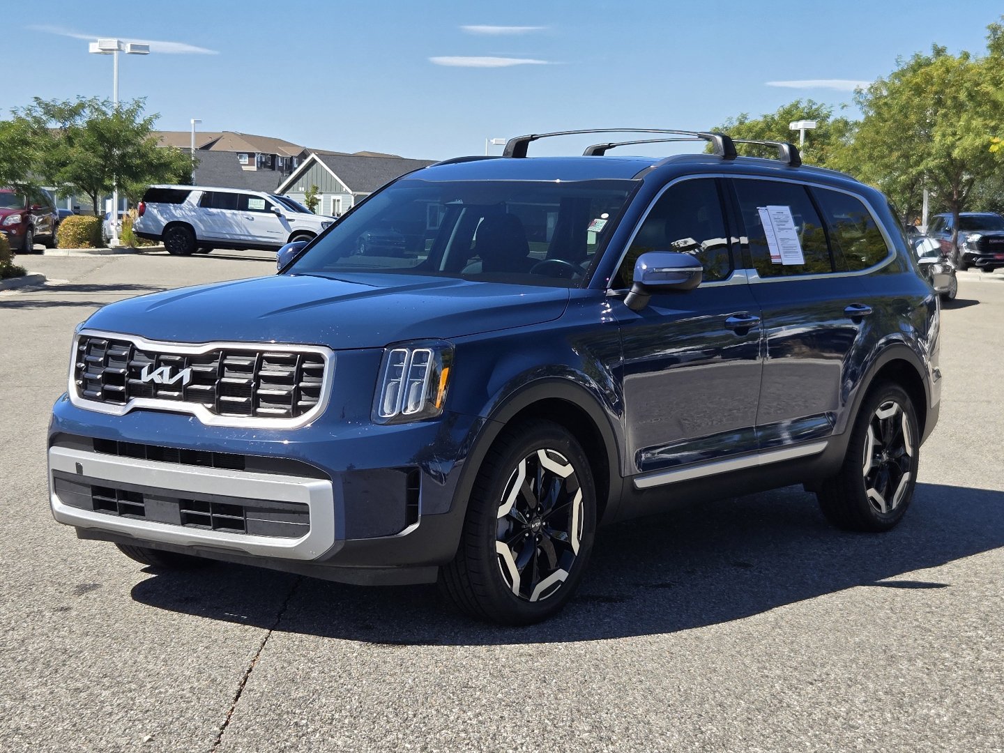 Used 2025 Kia Telluride S AWD/4WD image 42