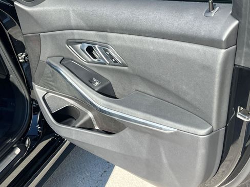 Used 2020 BMW 330i Sedan w/ Convenience Package image 14