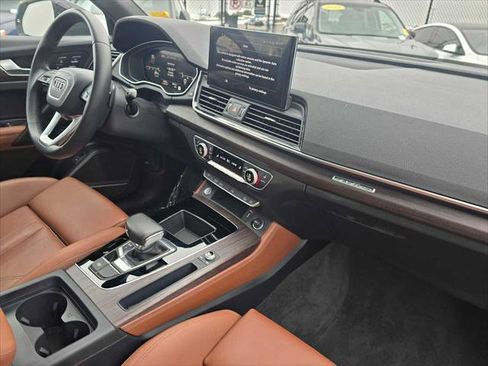 Certified 2025 Audi Q5 2.0T Premium Plus AWD/4WD image 11