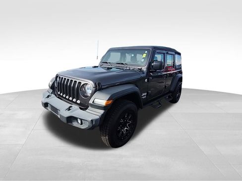 Used 2018 Jeep Wrangler Unlimited Sport image 14