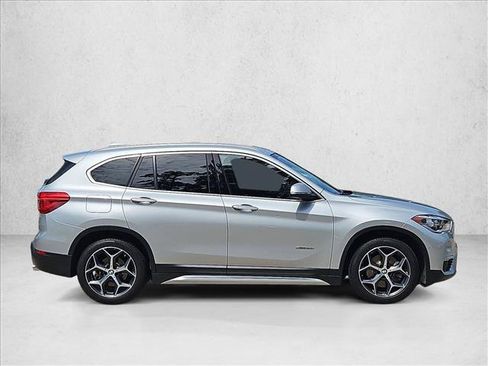 Used 2017 BMW X1 sDrive28i FWD image 4