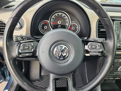 Used 2018 Volkswagen Beetle 2.0T Coast image 10