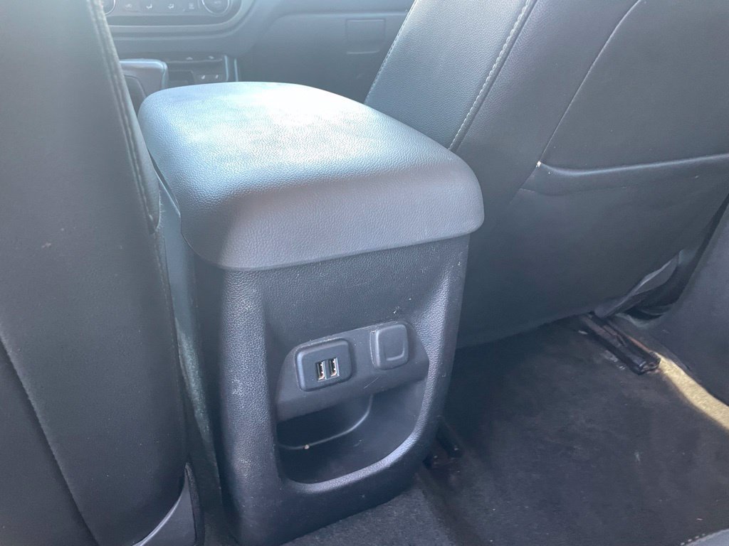 Used 2015 Chevrolet Colorado Z71 AWD/4WD image 22