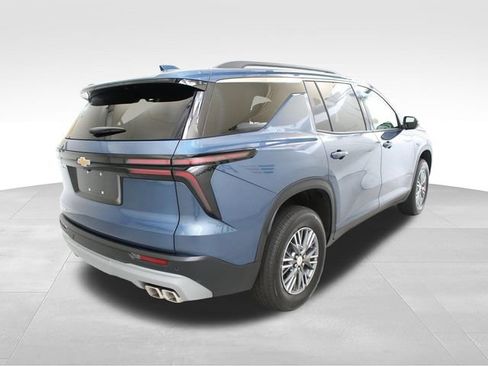 Certified 2026 Chevrolet Traverse LT FWD image 10